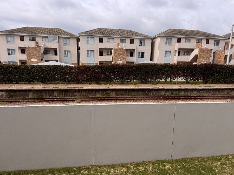 2 Bedroom Property for Sale in Hartenbos Central Western Cape